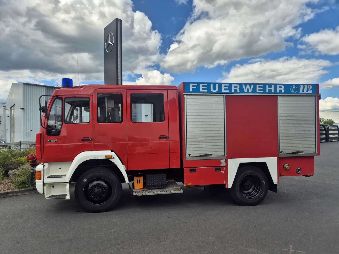 Fahrzeugabbildung MAN 14.224 4x4 TLF 16/29 Tanklöschfahrzeug Feuerwehr