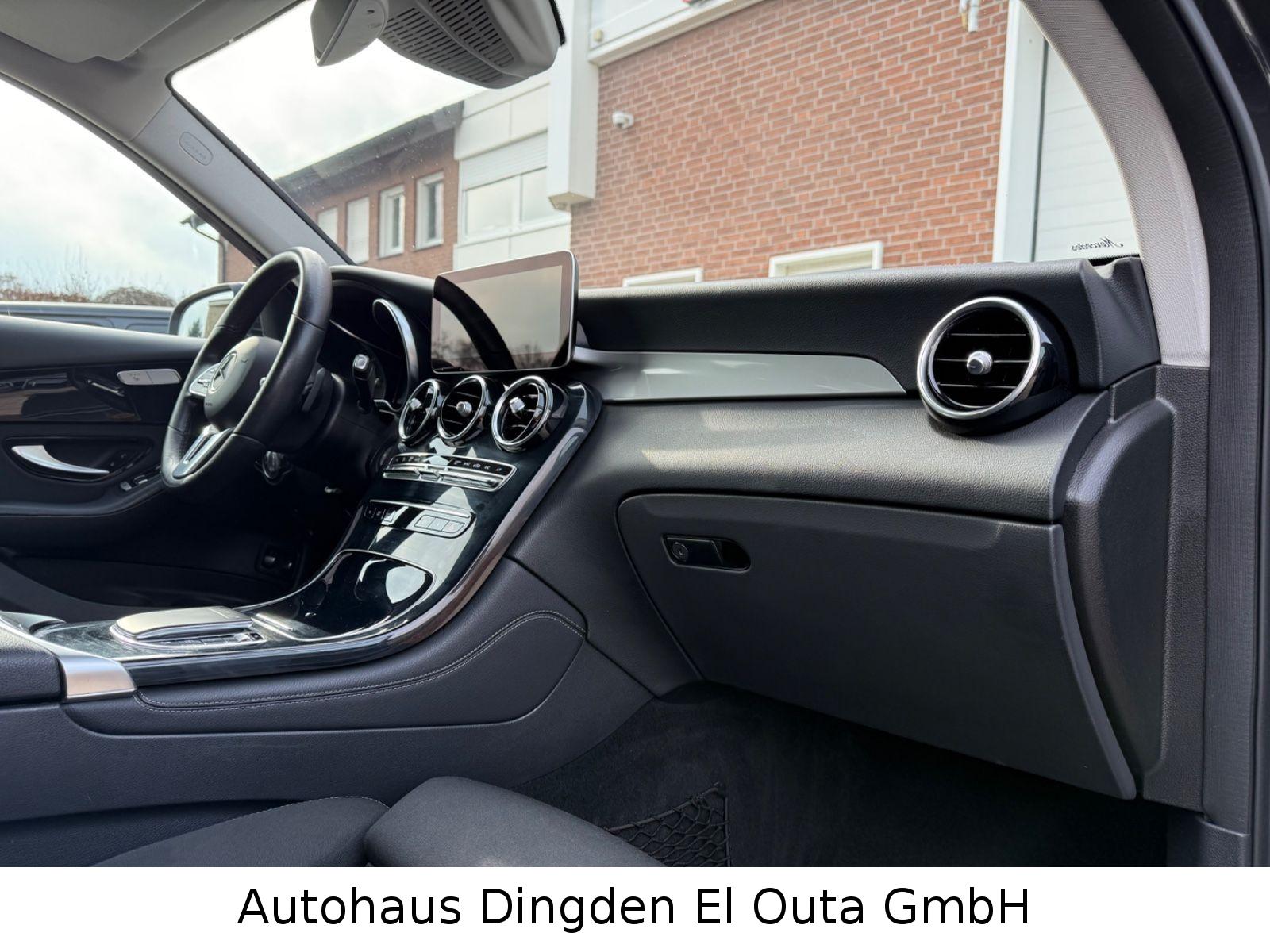 Mercedes-Benz GLC 300d Business 4Matic