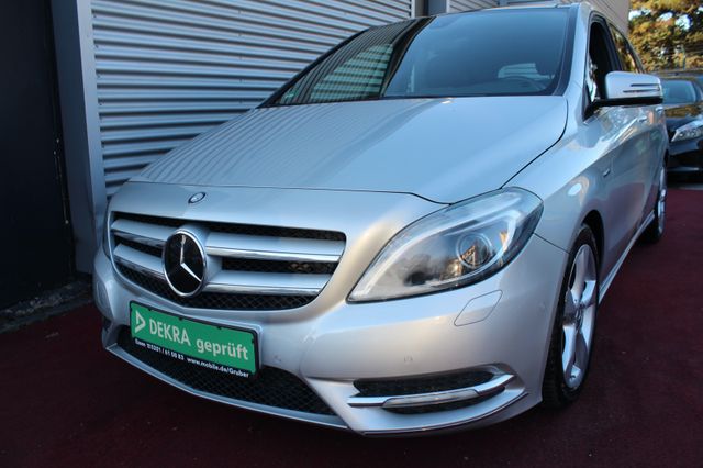 Mercedes-Benz B 200 SPORTPAKET KLIMA PANORAMADACH PDC XENON