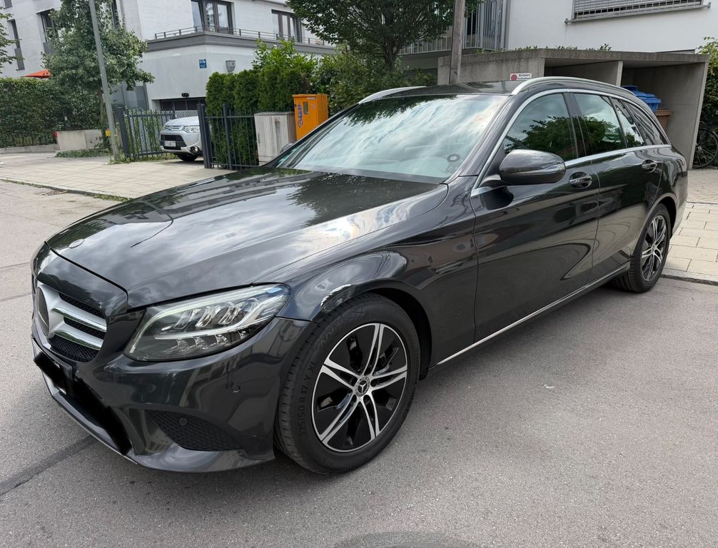 Image of Mercedes-Benz C 200