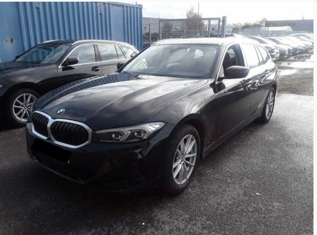 BMW 3 Touring 318 d Widescreen/LED/Indivi/33.200km