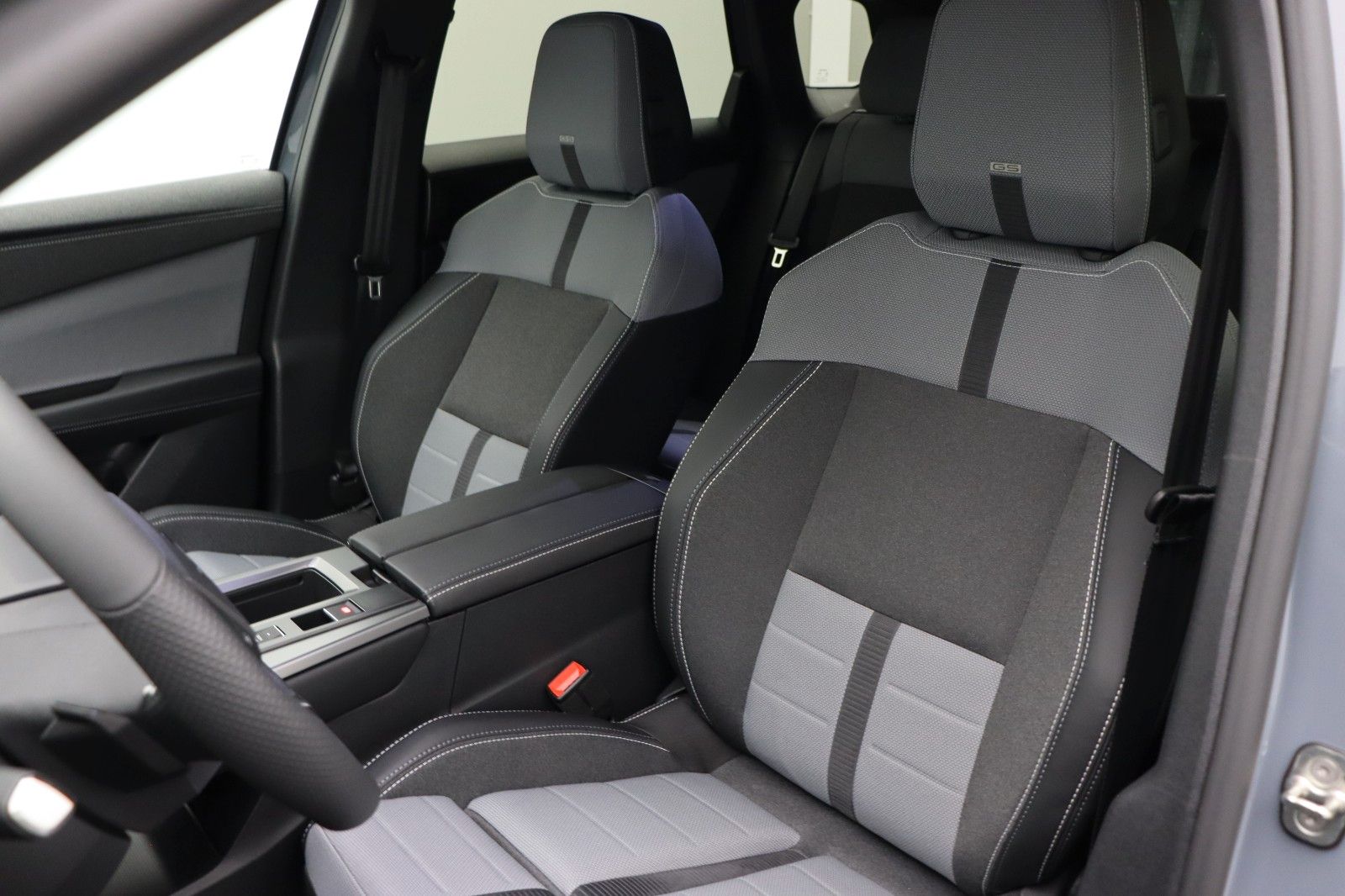 Fahrzeugabbildung Opel Grandland GS 1.2 48V Mild-Hybrid