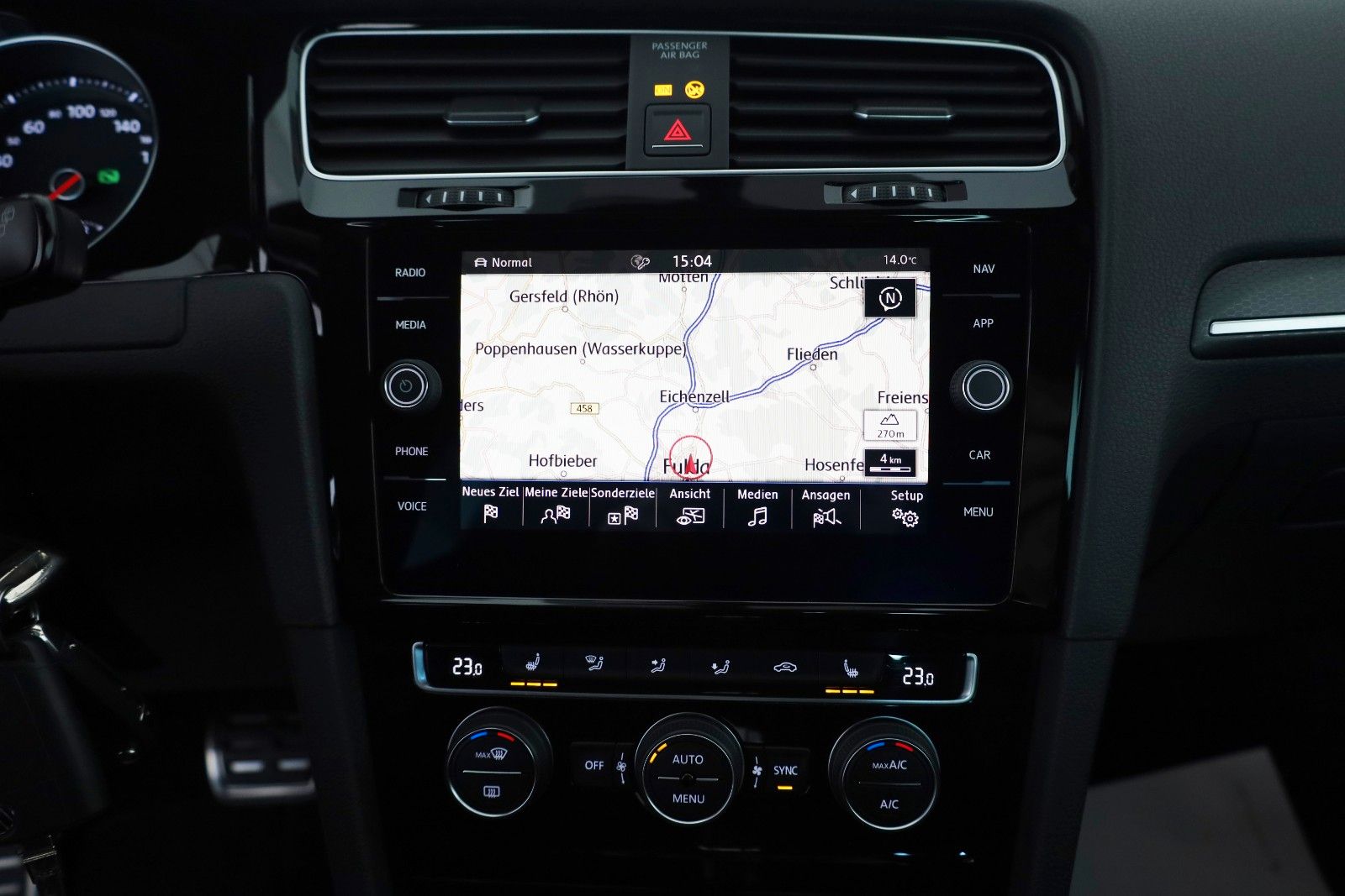 Fahrzeugabbildung Volkswagen Golf VII Lim. GTD Navi,LED,Kamera,SH,PDC,SR+WR