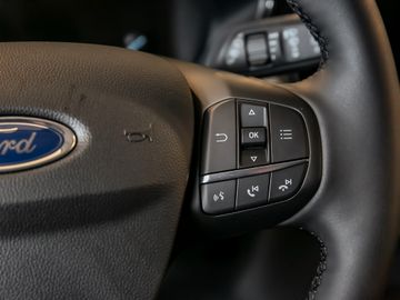 Ford Focus Turnier 1.0 EcoBoost Titanium Edition Navi