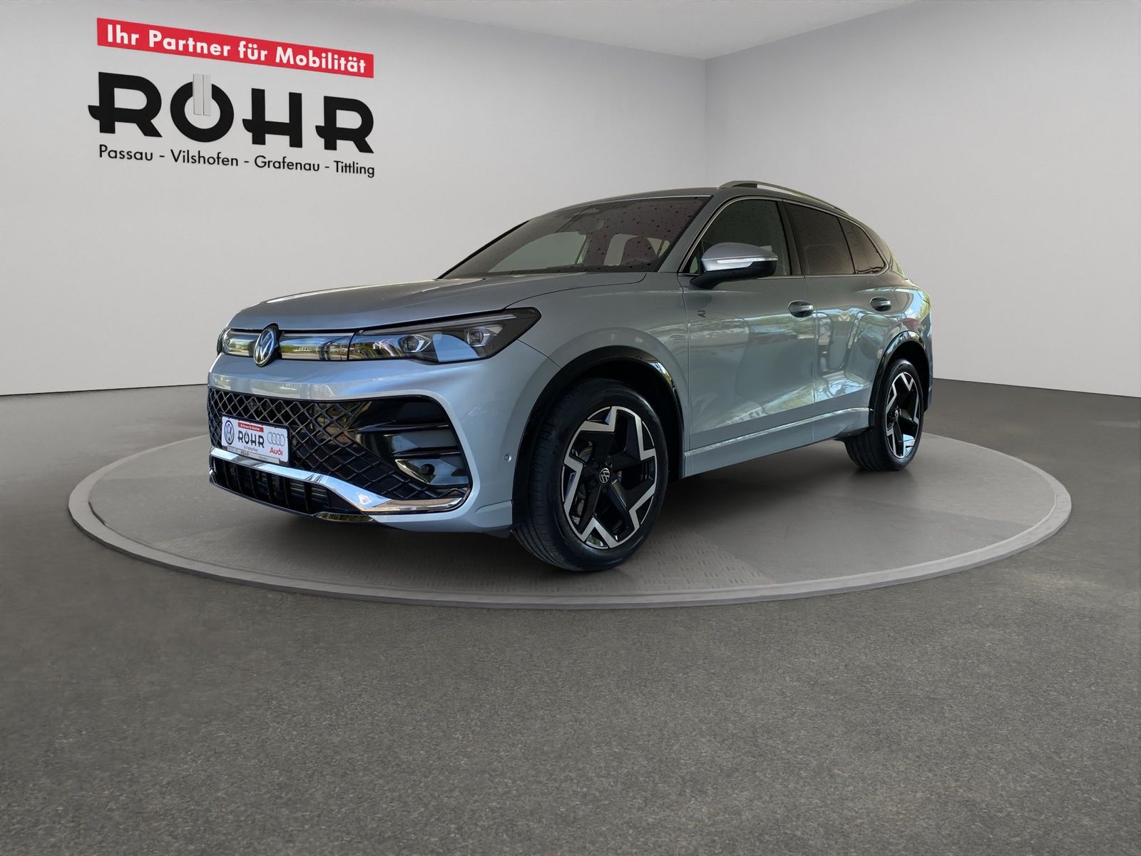 Volkswagen Tiguan R-Line 2.0 TDI DSG 360 ACC HUD Kam. LED