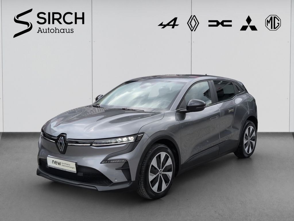 Renault Megane E-TECH — hlavná fotografia