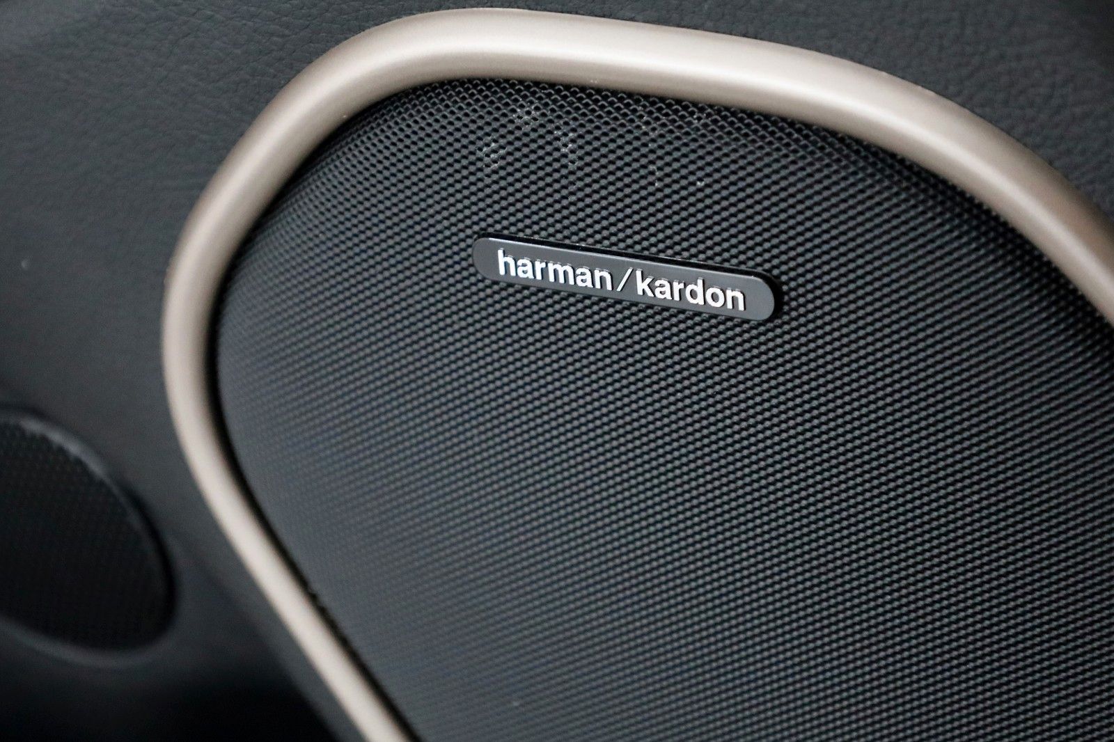 Fahrzeugabbildung Jeep Grand Cherokee 3.0 CRD Summit Panorama,Harman/K