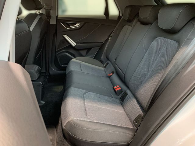 Q2 35 TFSI ADVANCED MATRIX+NAVI+AHK+STANDHZG