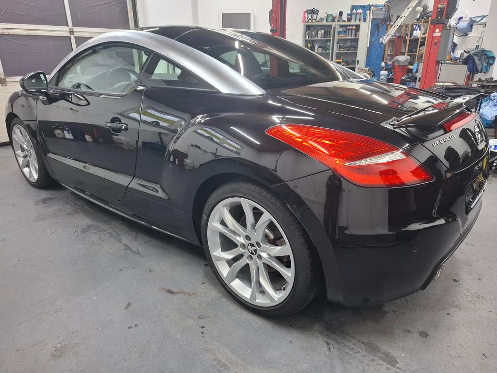 Peugeot RCZ