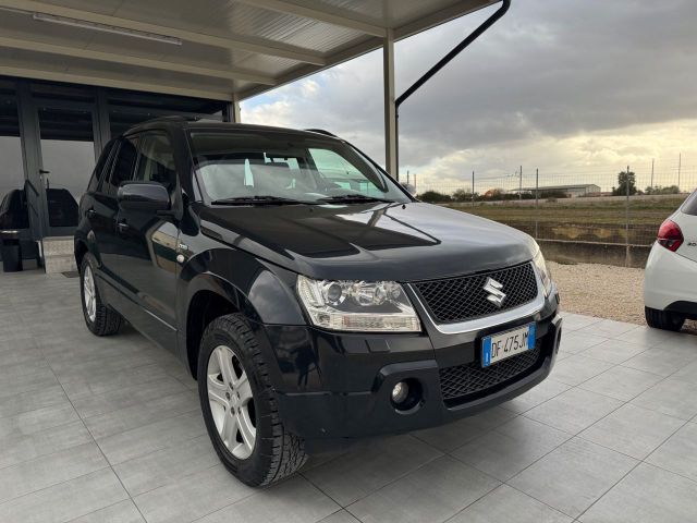 Suzuki Grand Vitara 1.9 DDiS GANCIO TRAINO TETTO