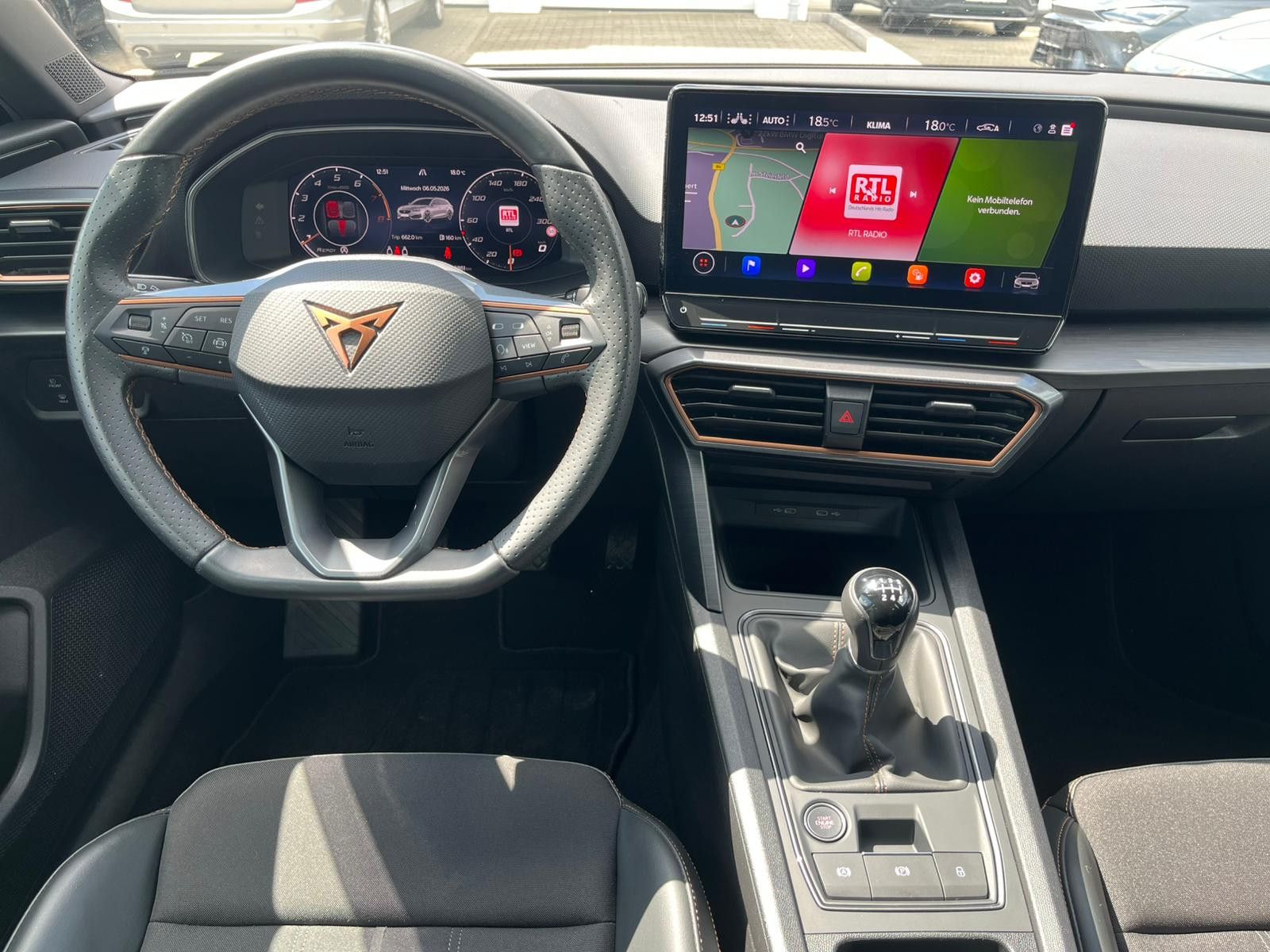 Fahrzeugabbildung CUPRA Leon 1.5 TSI LED*NAVI*APP*SHZ*KAMERA*ACC*MEMORY