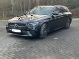 Mercedes-Benz E 220 d 4MATIC T Autom. - mit AHK  - Mercedes-Benz E 220 in Hagen