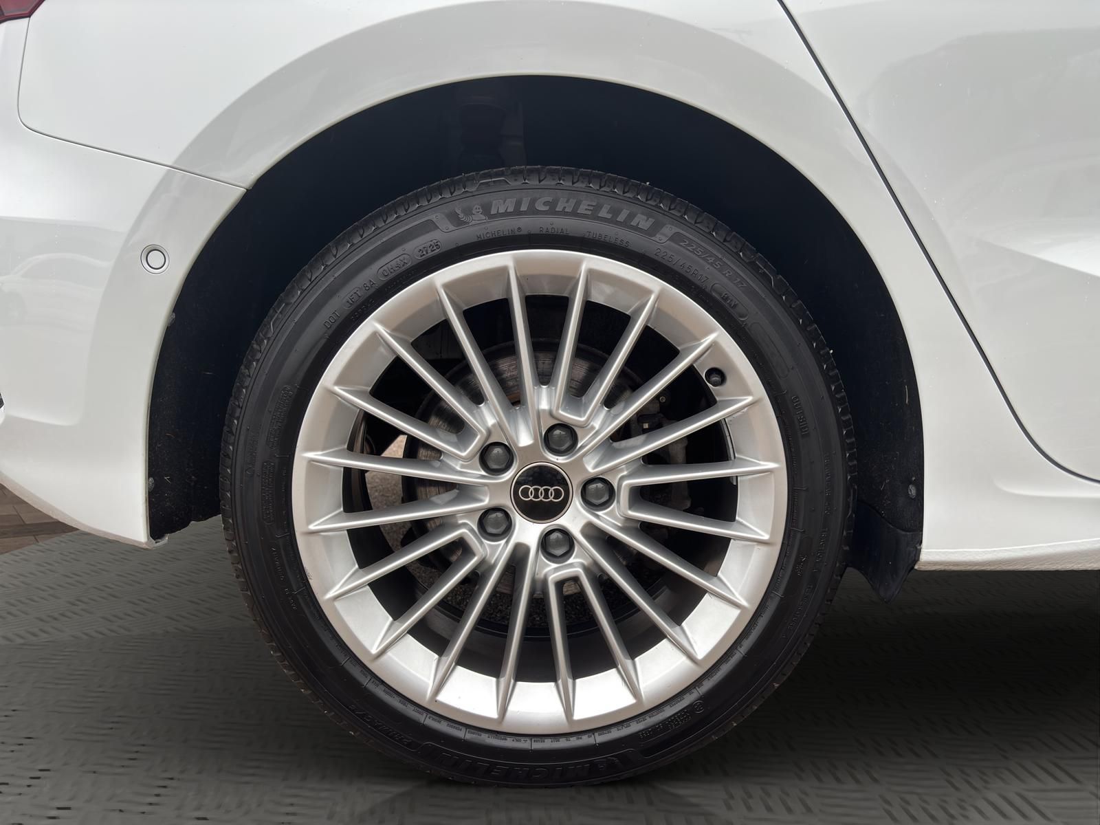 A3 35 TFSI advanced S-Tronic 1.5  RFK SHZ ACC