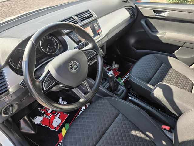 SKODA Fabia — Foto 16