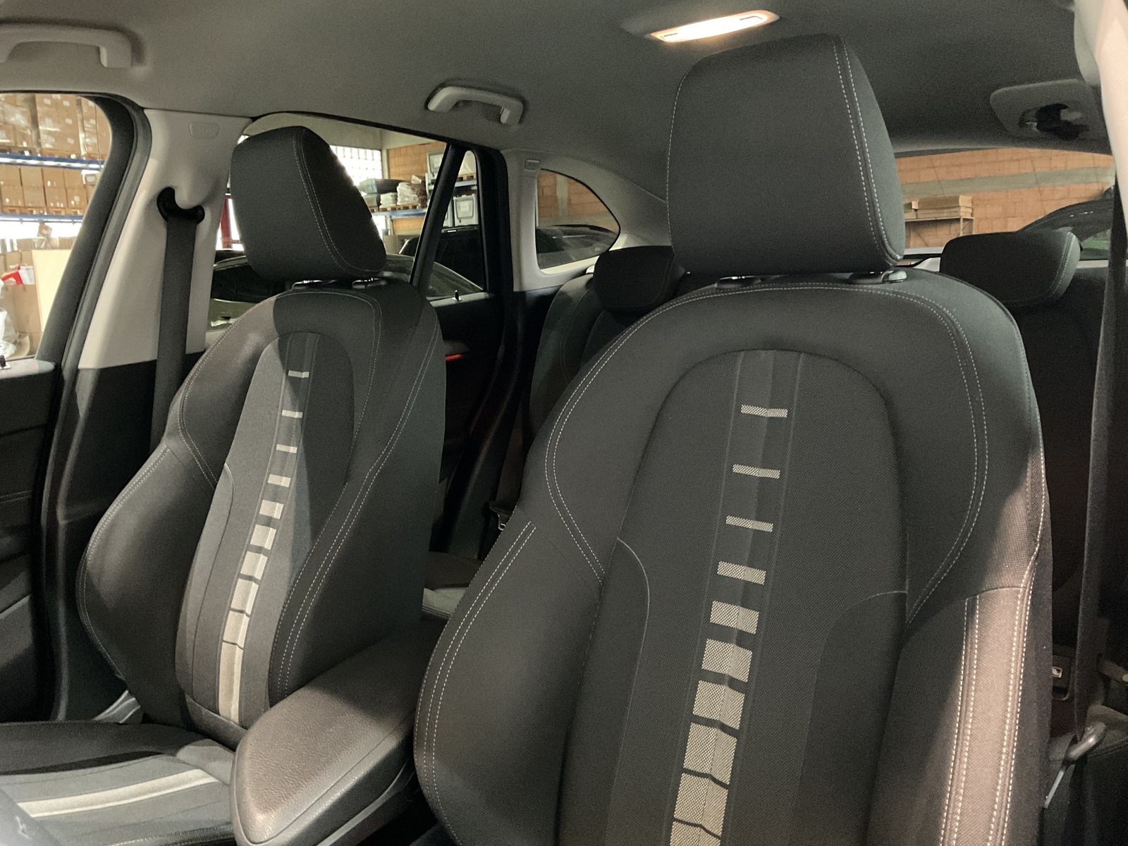 Fahrzeugeinzelansicht 12 Fahrzeugabbildung BMW X1 sDrive18d AHK, PDC, Komfortpaket