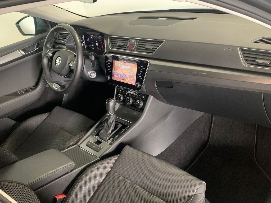 Skoda Superb Lim 1.5 TSI DSG STYLE*NAV*ViCo*ACC*MATRIX