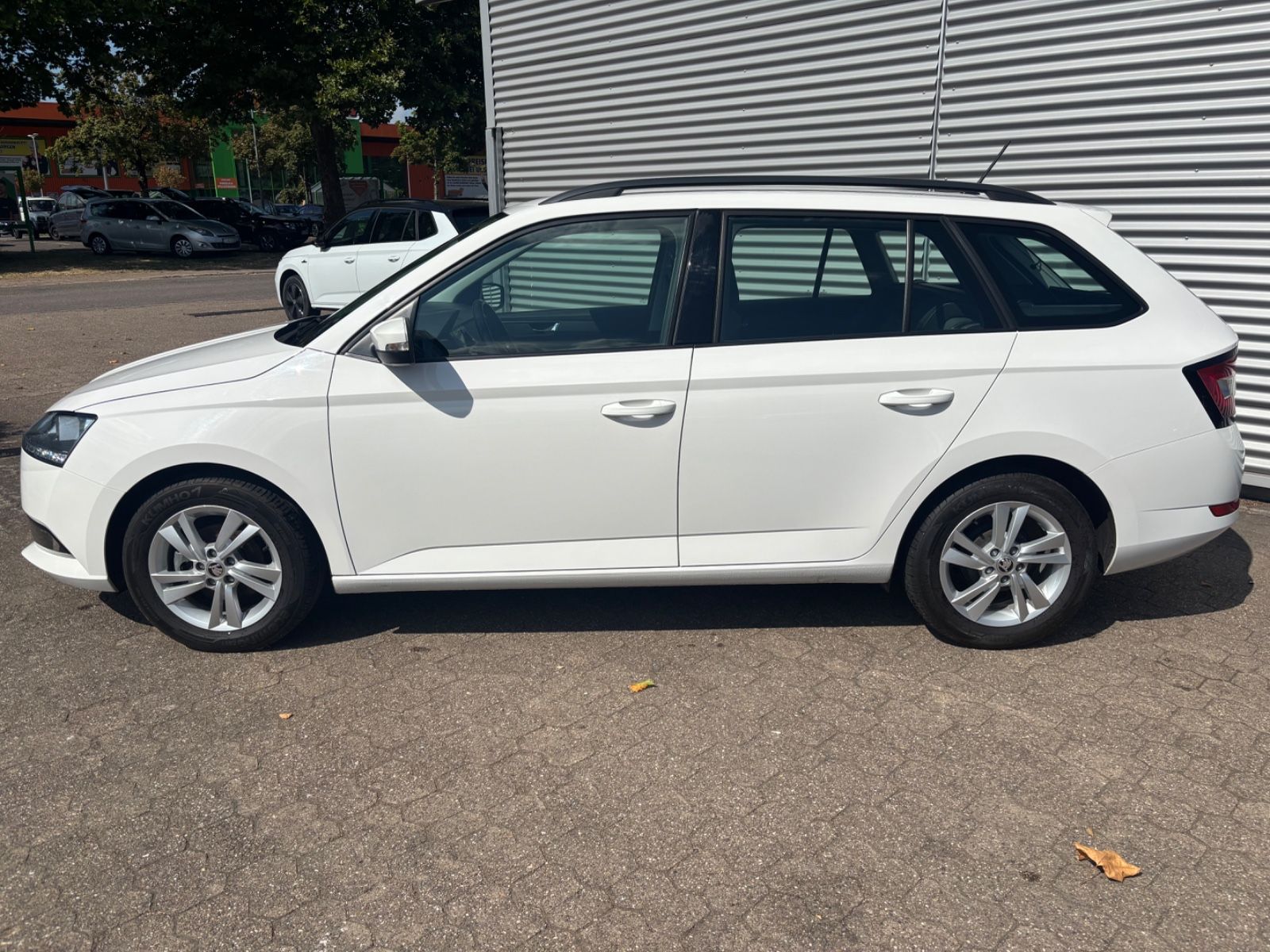 Fahrzeugabbildung SKODA Fabia Combi 1.0 TSI Ambition