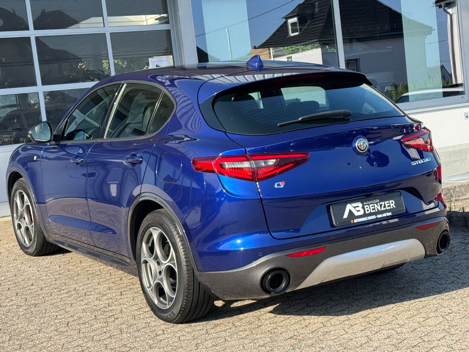 Fahrzeugabbildung Alfa Romeo Stelvio Ti Q4/MEMORY/NAVI/KAMERA/ACC/KLIMA