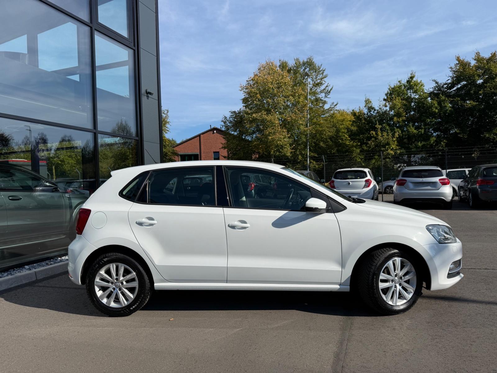 Volkswagen Polo V Comfort*KLIMA*SHZ*FSP*ALU*4SEASON*HU NEU*