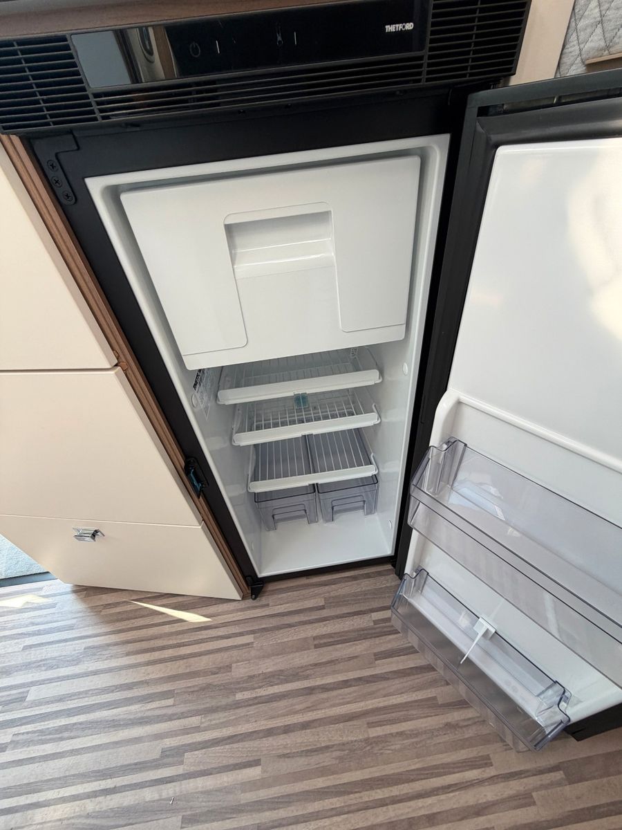 Fahrzeugabbildung Malibu Van compact 600 LE