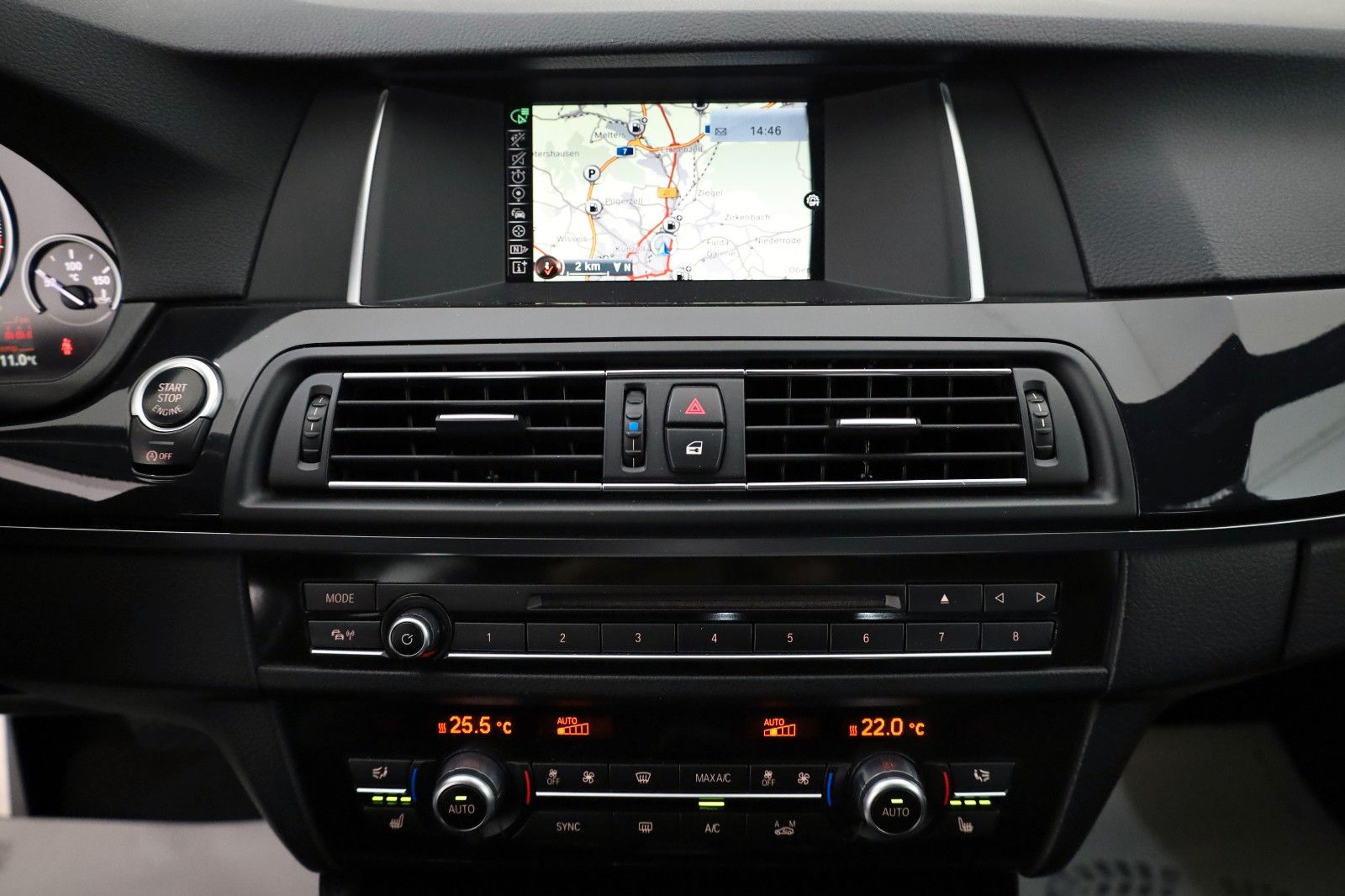 Fahrzeugabbildung BMW 530d Touring M Sport Leder,Navi,Xenon,ACC,SH,PDC