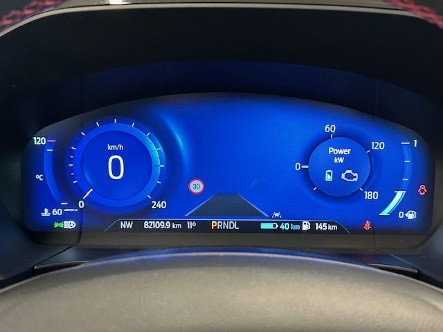 Fahrzeugabbildung Ford Kuga Plug-In Hybrid ST-Line X WINTERPAKET II, Fa