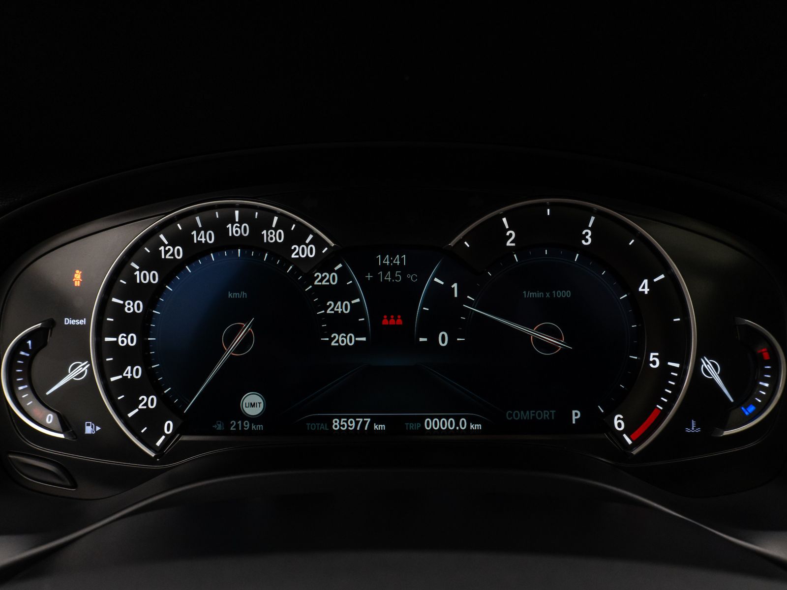 Fahrzeugabbildung BMW X4 xD20d M Sport X Panorama HUD HiFi Komfort 20"