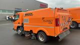 Mitsubishi Canter FUSO Kehrmaschine BROCK SL140 4 m³ - Mitsubishi Absetzkipper