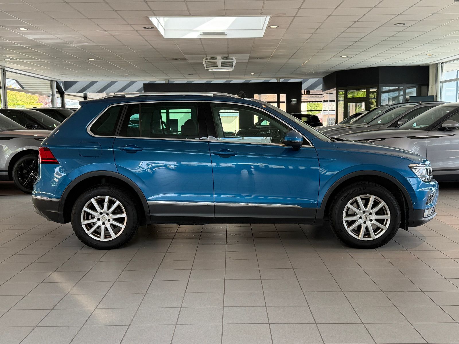 Fahrzeugabbildung Volkswagen Tiguan Highline /VIRTUAL/PANO/MEMORY/HUD/KAMERA