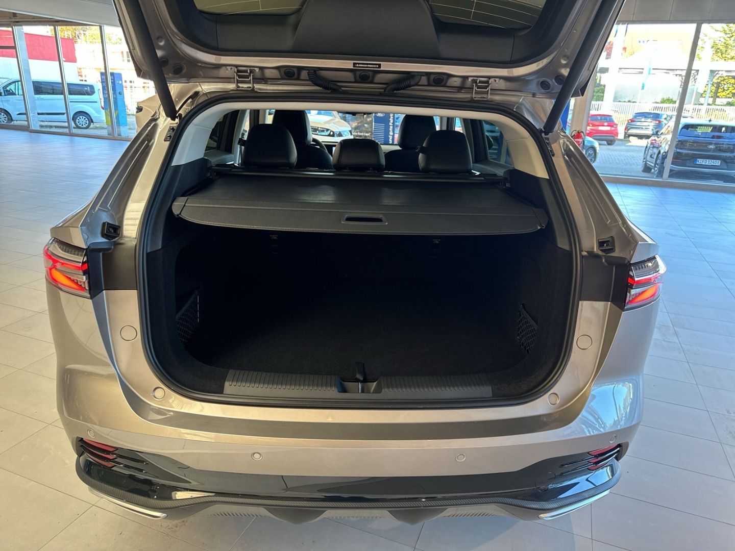 Fahrzeugabbildung MG HS Comfort AT 1,5l TOP FINANZ* verschiedene Farb