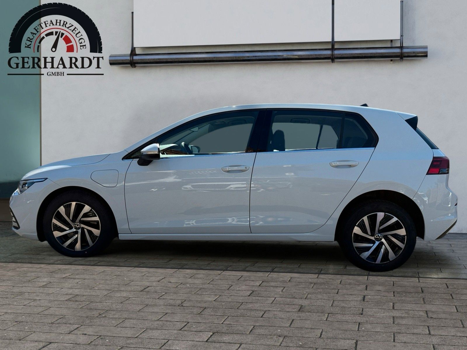 Volkswagen Golf VIII eHybrid Style 1.4 *NAVI*CAM*KEYLESSGO* imagem 3