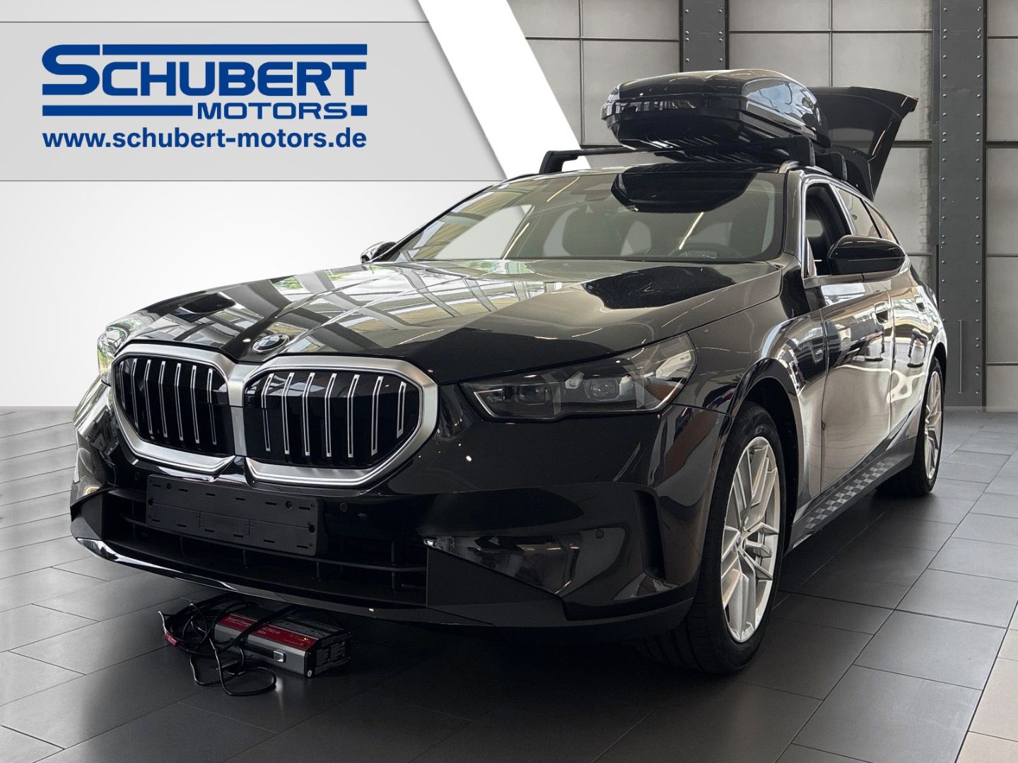 BMW 520 d xDrive Tour. *UPE 80.900* HUD DA+ PA+ AHK  imagem 2