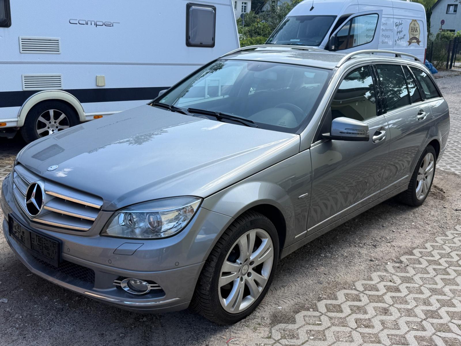 Mercedes-Benz C 200 C T-Modell C 200 CGI BlueEfficiency