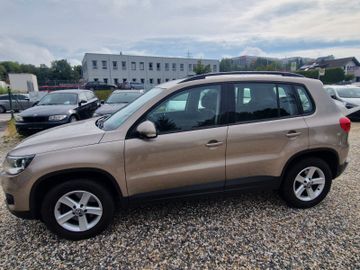 Volkswagen Tiguan - 3
