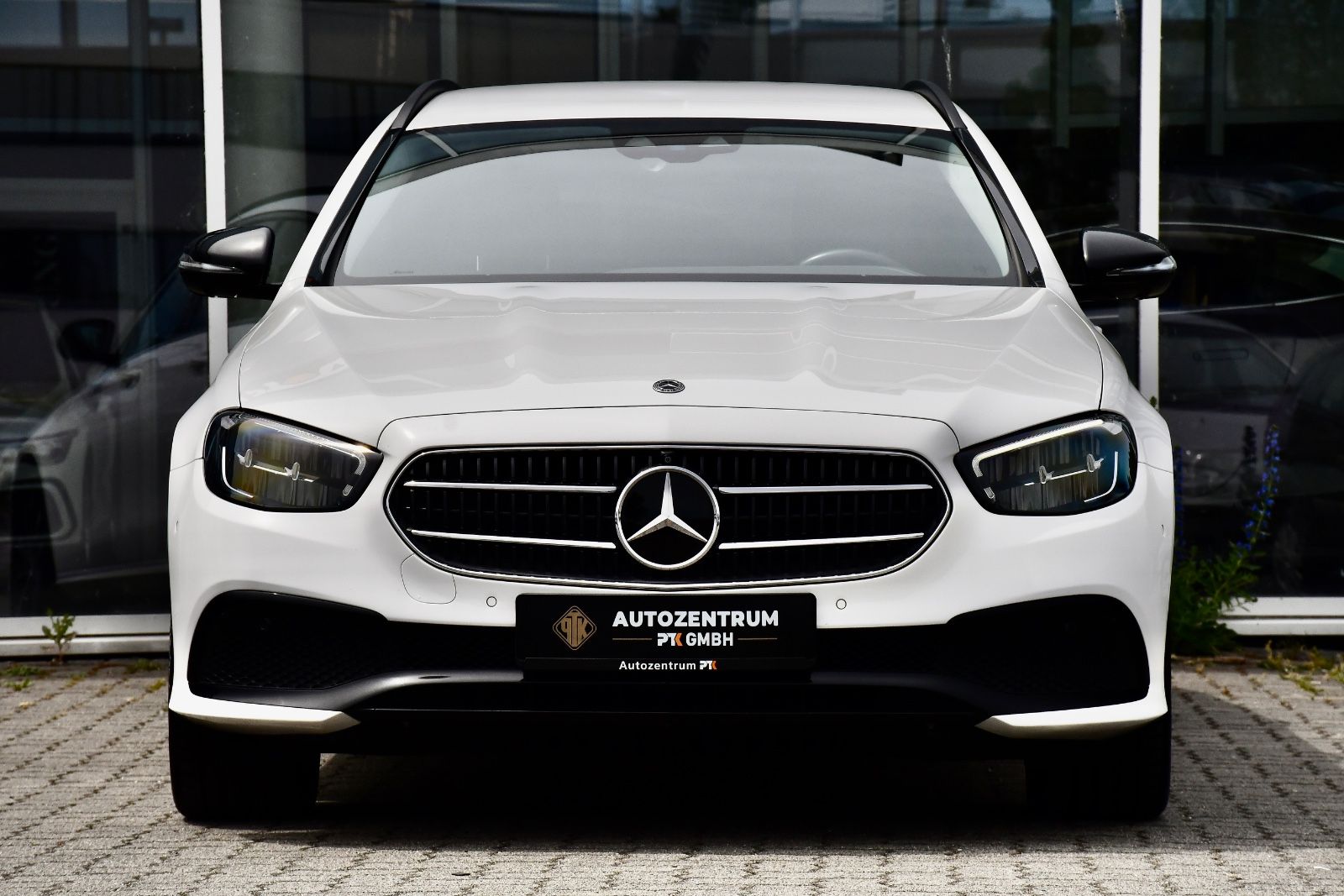 Mercedes-Benz E 300de T-Modell 4Matic Burmester 360° Kamera foto 2