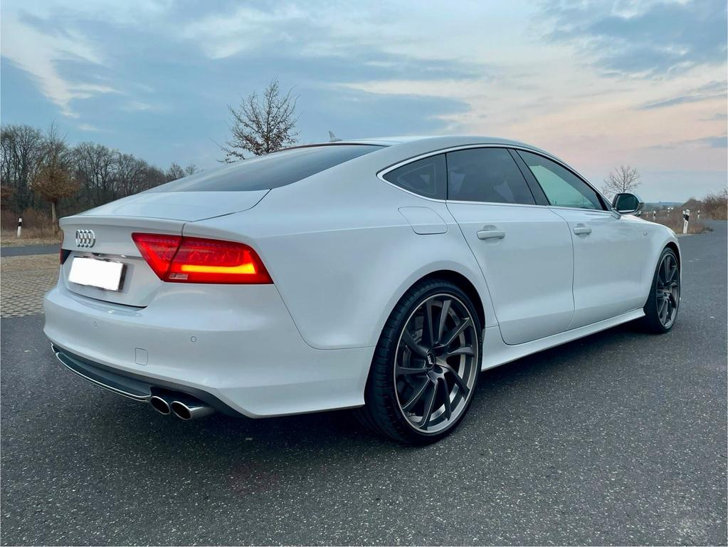 Audi S7