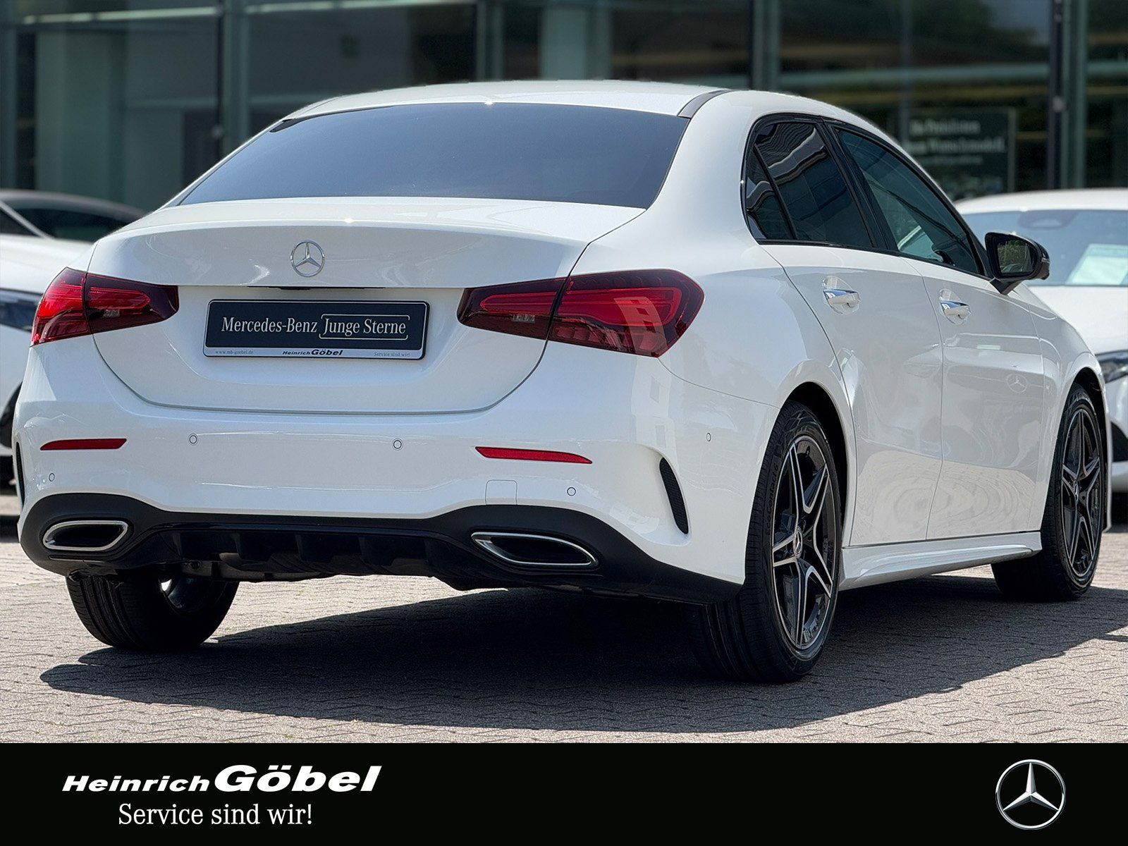 Fahrzeugabbildung Mercedes-Benz A 200 Lim. AMG*PANO*360°*AMBIENTE*TOTWINKEL*