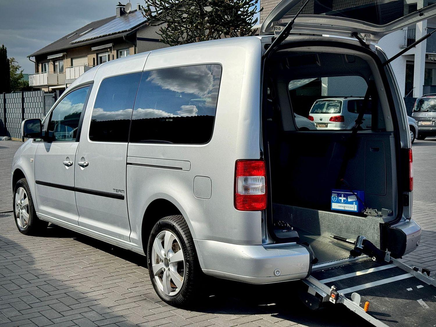 Volkswagen Caddy Maxi  'Behindertengerecht-Rampe'5-Sitzer'