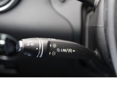Fahrzeugabbildung Mercedes-Benz SLK 250 AMG Sportpaket*Harman/Kardon*Ambient*Xen