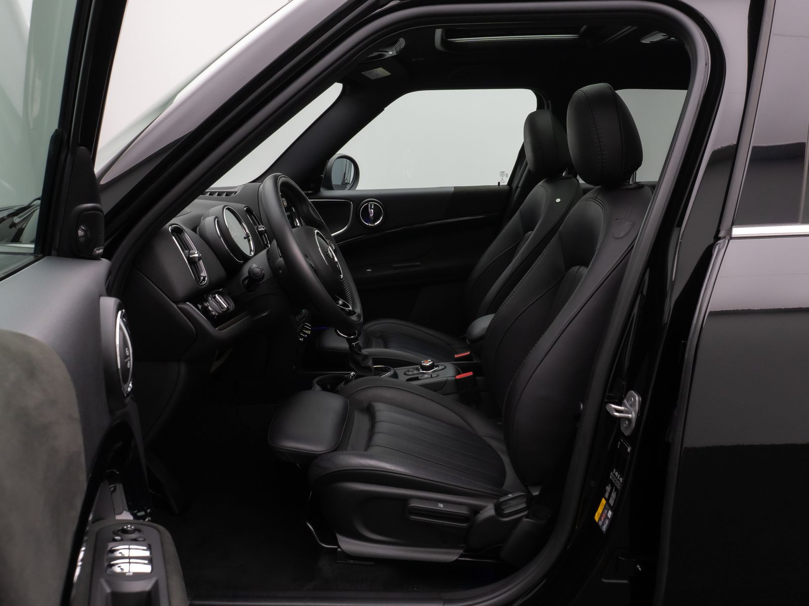 Fahrzeugabbildung MINI Countryman SE (Cooper) ALL4 Panorama Kamera HUD