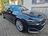 BMW 730d -LANGSTRCKENAUTO TOP ZUSTAND SH-GEPFLEGT - gebrauchte BMW 730 aus dem Jahr 2022