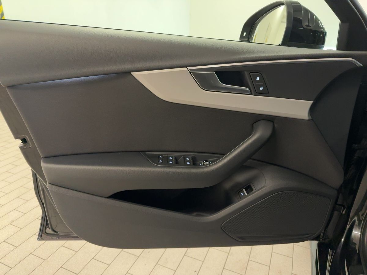 Audi A4 - Bild 18