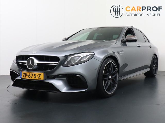 Mercedes-Benz E 63 AMG S 4MATIC Premium Akrapovic Burmester pa