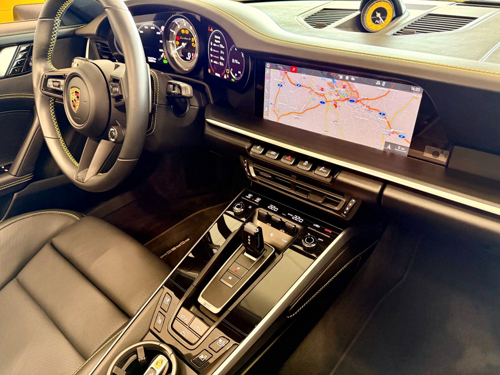 Fahrzeugabbildung Porsche 911 992 Turbo S Cabrio LIFT/InnoDrive/SAA