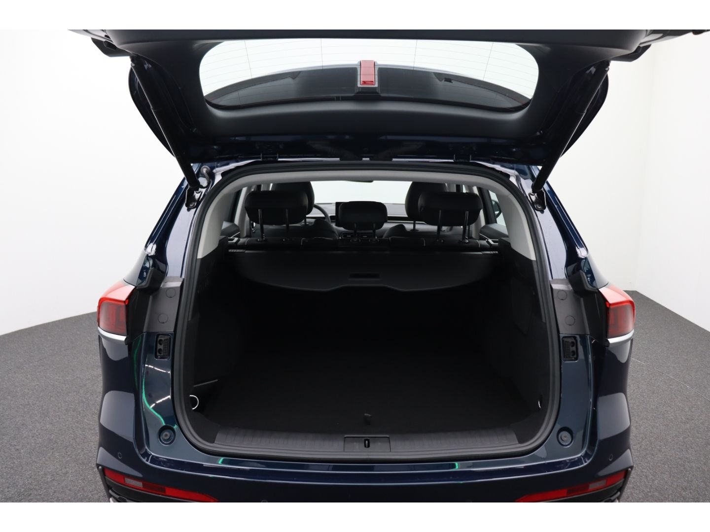 Fahrzeugabbildung GWM Wey 03 2.0 Premium PHEV 360 Kamera Elektr. Heckk