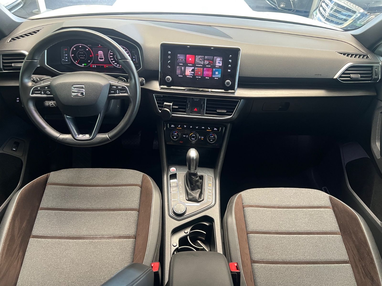 Fahrzeugabbildung SEAT Tarraco Xcellence 4Drive
