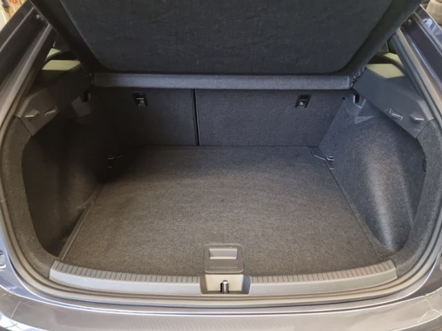 Fahrzeugabbildung Volkswagen Taigo 1,0 TSI DSG MOVE LED-MATRIX ACC NAVI AHK D