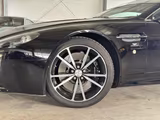 Aston Martin V8 Vantage S*CARBON*1-HAND*17TKM*TOP-HISTORY* - Aston Martin aus 2015