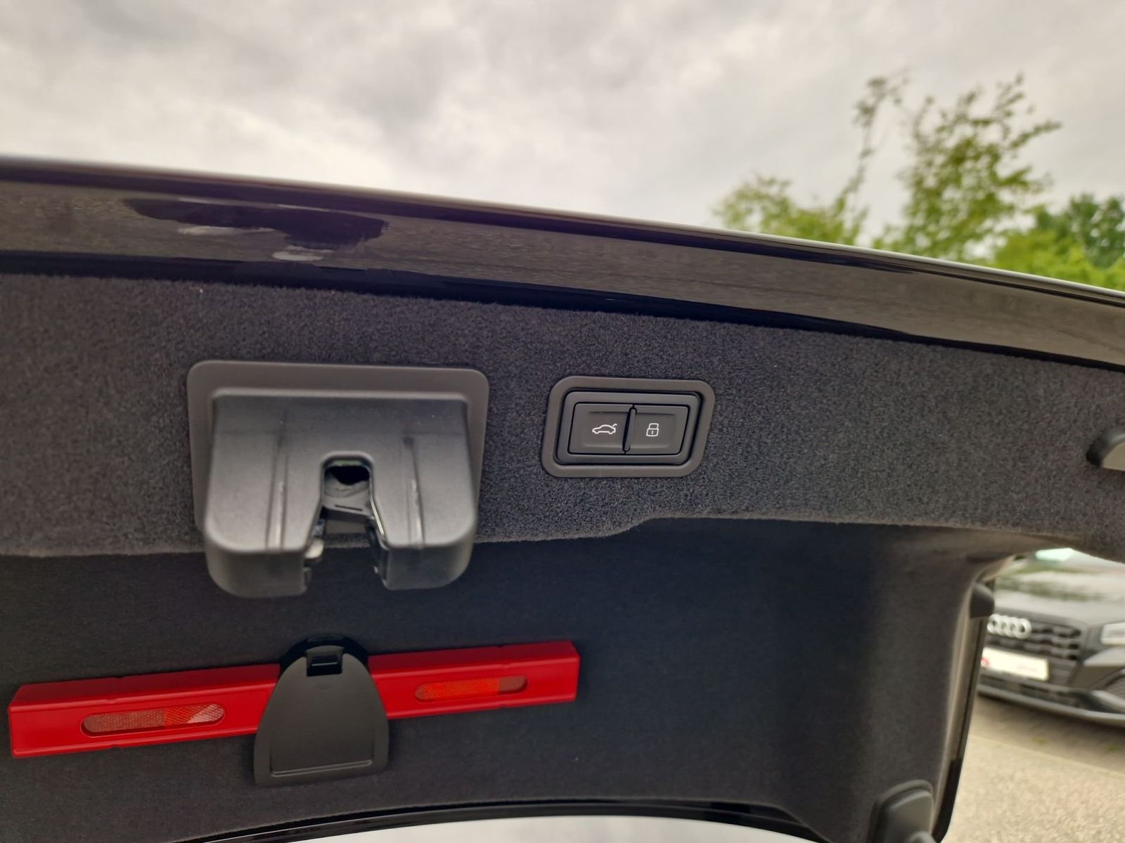 Audi A8 - Bild 16