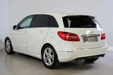 Mercedes-Benz B 220 4Matic 7G-DCT Sport Pak. COMAND AHK - weiße Mercedes-Benz B 220